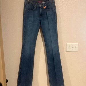 EUC Cinch Lynden Bootcut Jeans Women’s 26L Medium Wash Stretch Denim
